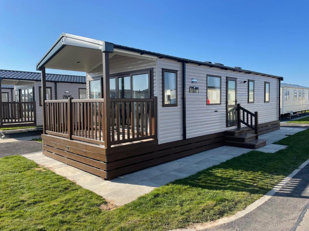 Maple Prestige Holiday Home Chapel Saint Leonards Exterior photo